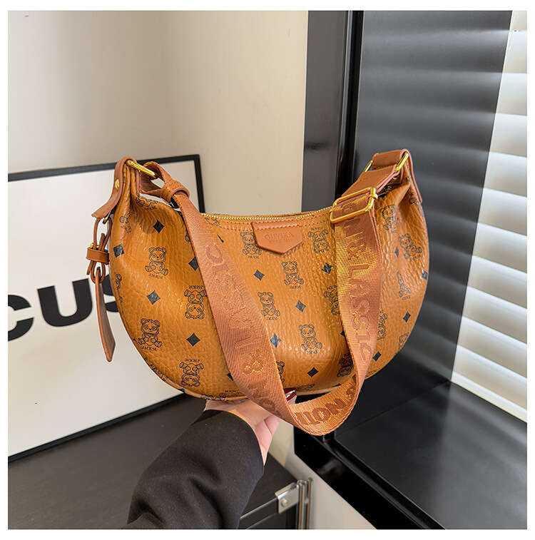 New Hot Designer Bags Hobo Bag Fashion Wide Strap Bag Crescent 2025 New Pattern Commuter Dumpling Bag Single Shoulder Crossbody Bag for Women