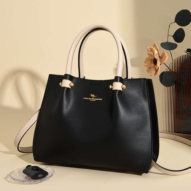 2025 High-End Fashion New Women's Crossbody Large Capacity Shoulder Handbag Versatile Middle-Aged Mom Bag