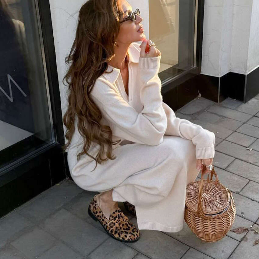 Autumn Winter New Loose Versatile Turn-Down Collar V-Neck Dress Design Sense Elegant Fashion Casual Commuting B3