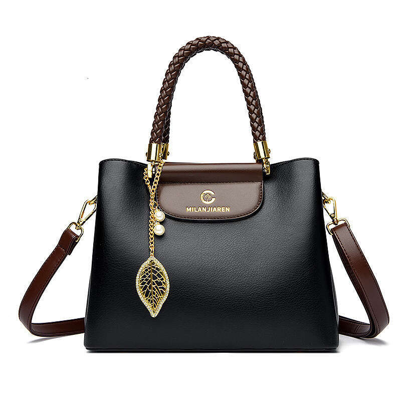 Large Capacity Women's 2025 New Versatile Fashion Solid Color Shoulder Bag High-end Sense Elegant Commuter Handbag