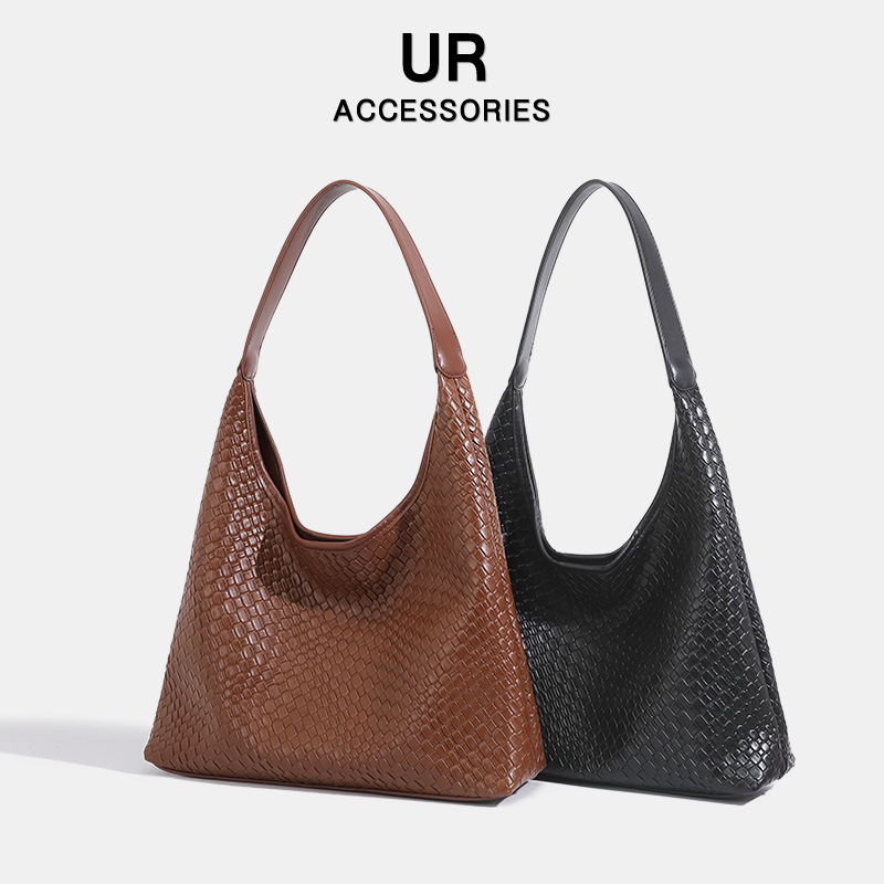 UR 2025 New Women's Premium Tote Cross Shoulder Commuter Style Fashion Trend Woven Bag fashion