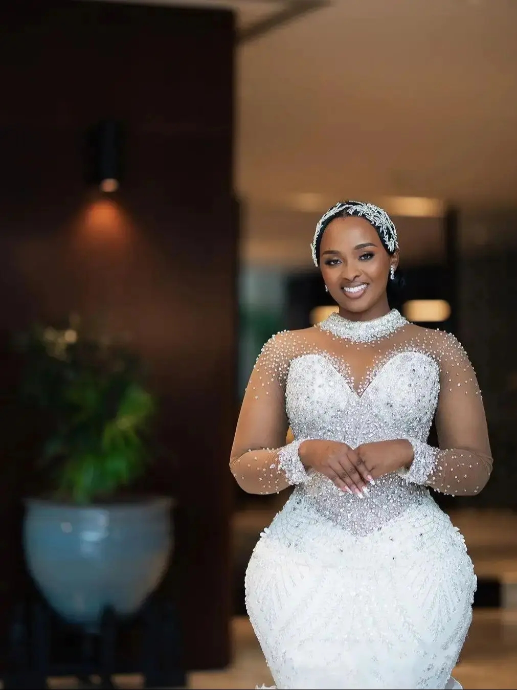 Sparkly Crystals Beads Wedding Dress 2026 High Neck Illusion Long Sleeves Church Mermaid Bridal Bride Gown African Vestido de Noiva