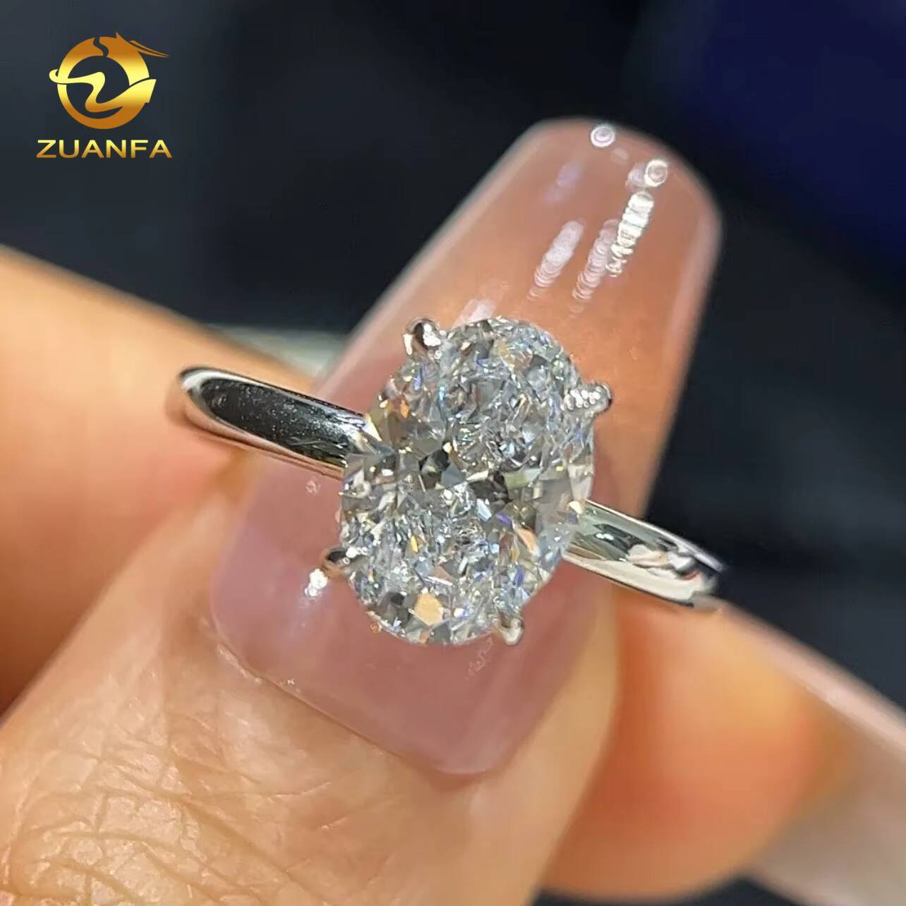 18K Solid Gold Oval Cut 200Ct DVVS1 Moissanite Diamond Engagement Split Shank Diamond Rings