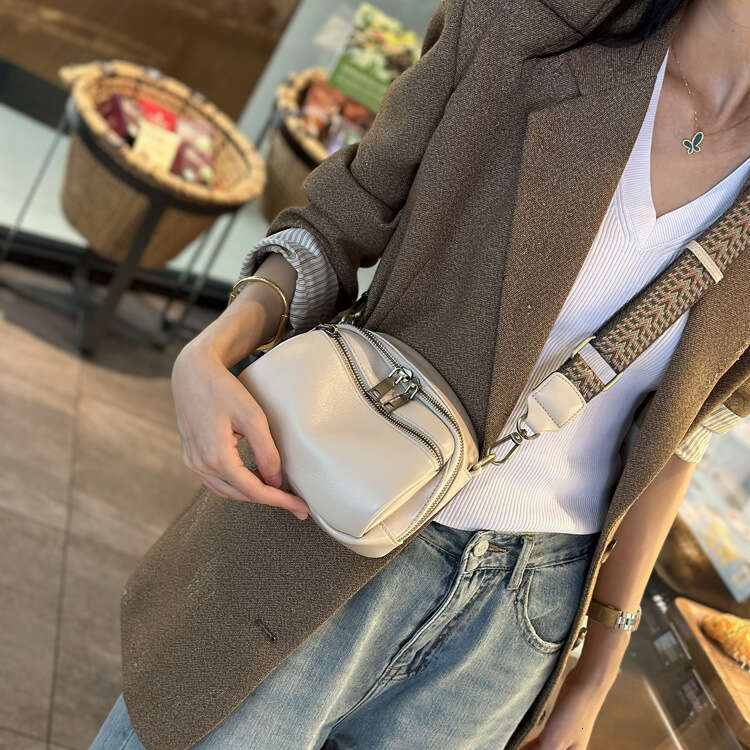 Genuine Leather Women's Small 2025 New High-Quality Texture Crossbody Niche Versatile Phone Cowhide Shoulder Bag