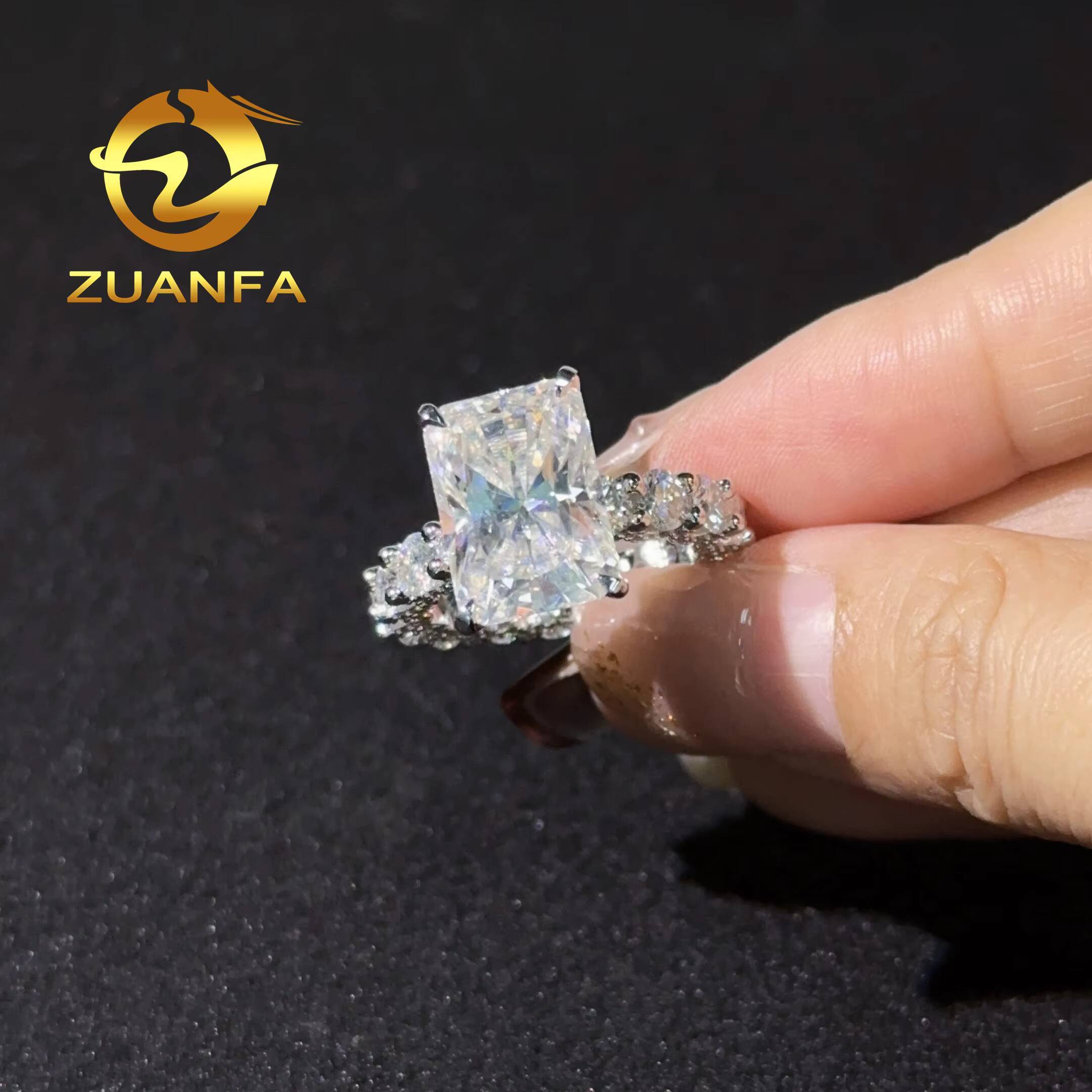 Luxury Ring Radiant Cut Full Diamond Moissanite Wedding Ring 925 Sterling Silver Iced Out Eternity Band Ring for Men Women