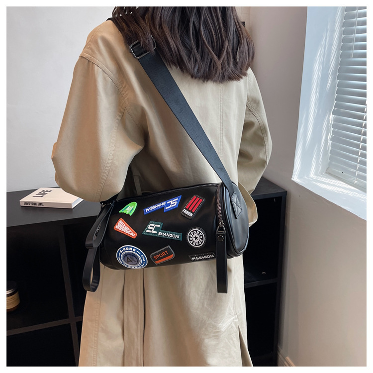 Fashionable Women's Shoulder design Bag Handbag Cool Hot Girl Large Capacity Bag Autumn New Designer Bag Women's Crossbody Bag Cylindrical S