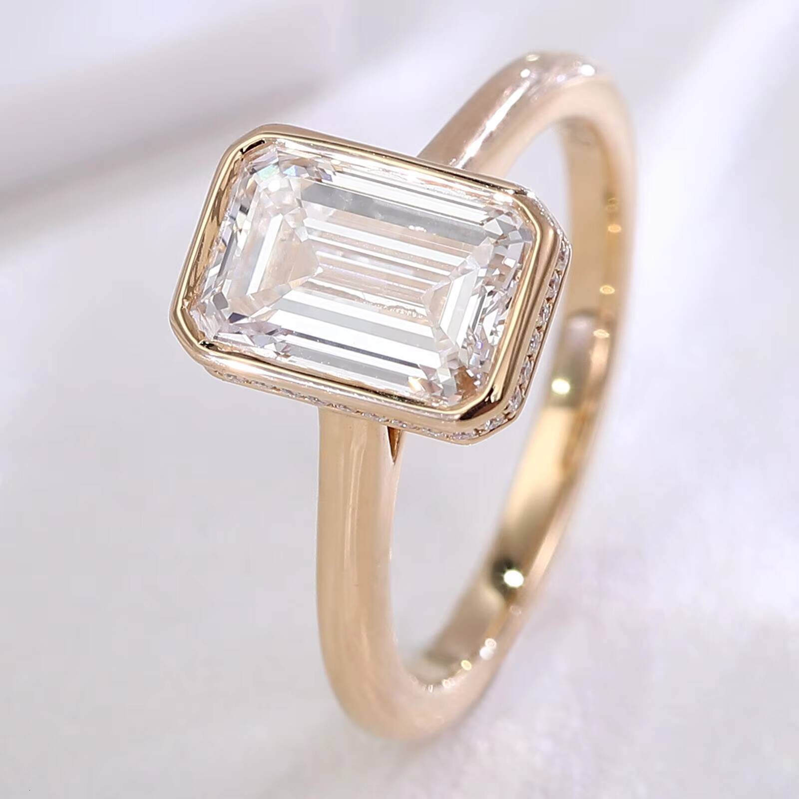 AU750 Solid Gold Ring Single Stone Emerald Cut Lab Created Diamond Wedding Ring Classic Style Fine Jewelry
