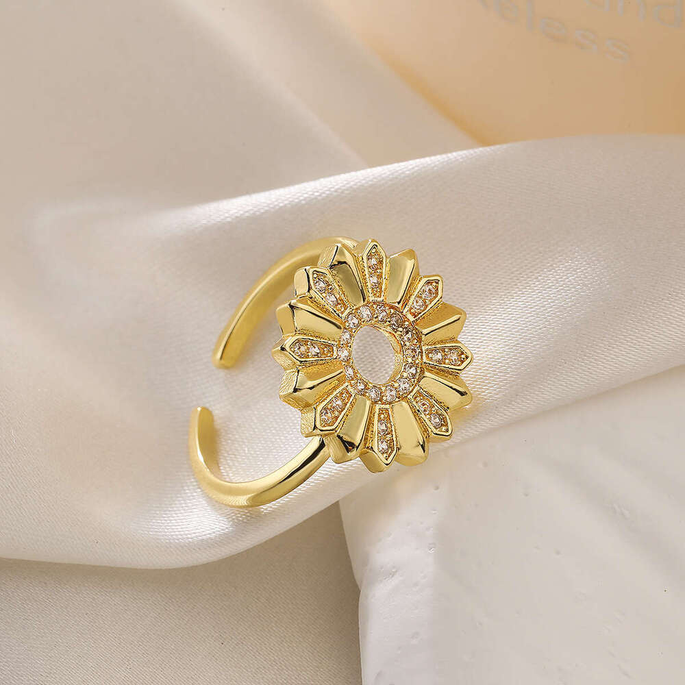 DHpet Fashion Exquisite Copper Gold-Plated Zircon Sunflower for Women, Niche Versatile Open Ring New