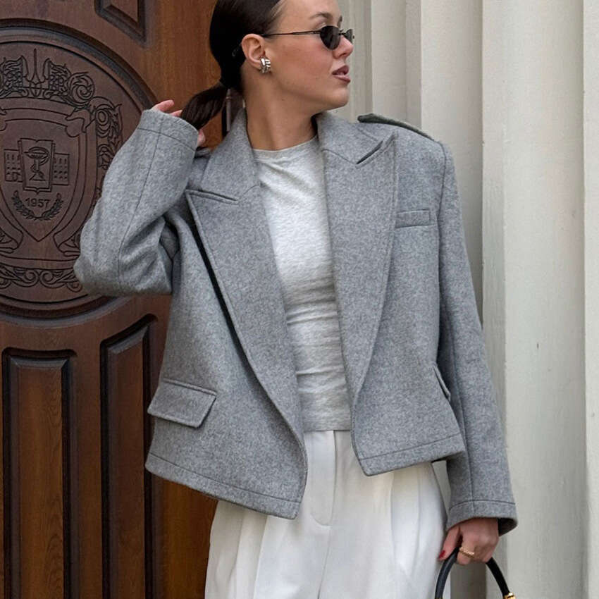 Autumn Winter New High-End Warm Woolen Blazer For Women With Design Sense, Elegant And Fashionable Commuting B3