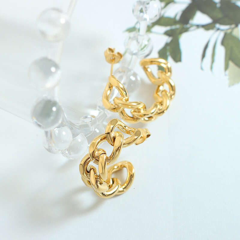 DHpet Ins Minimalist Style Niche Fashion Braided Hollow C-shaped Titanium Steel Gold-plated Stud Earrings F322