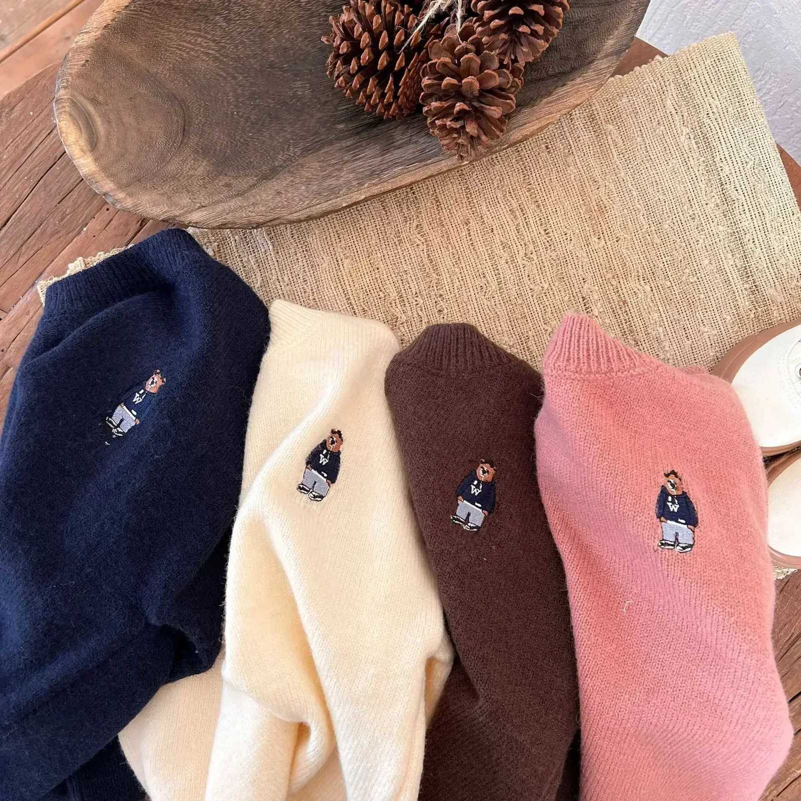 Kids Sweater 2023Autumn New Boys and Girls Cartoon Sweater Baby Low Collar Bear Sweater Trendy Net Red Fashion X250906