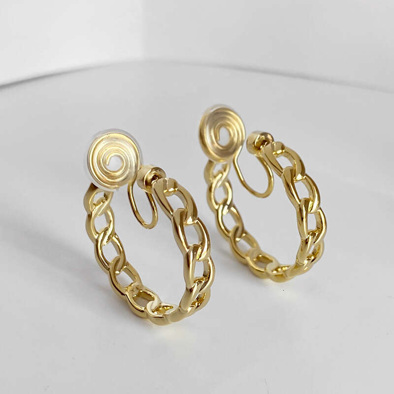DHpet Moving Hoop Earrings for Women Without Pierced Ears Mosquito Coil Clips Non-Pierced Ear Accessories Personality Fashion 2021 New Model