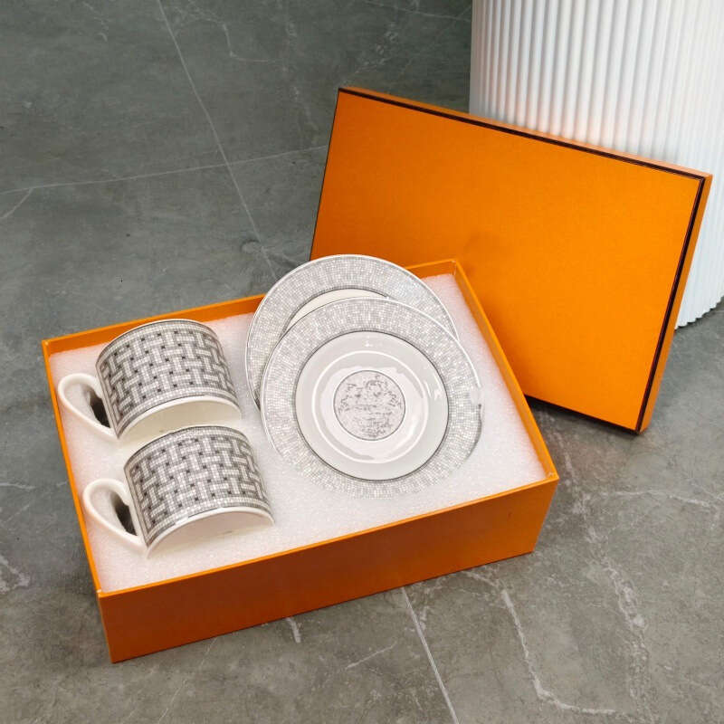 European Style Home Model Room Decoration Bone China Tableware Set Steak Ceramic Western Dish Plate Coffee Cup B2