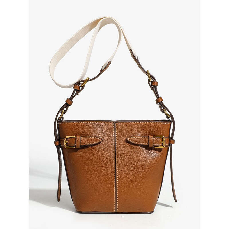 Spanish Women's Z Brand 2025 New High-End Versatile Buckle Decor Single Shoulder Crossbody Bucket Bag