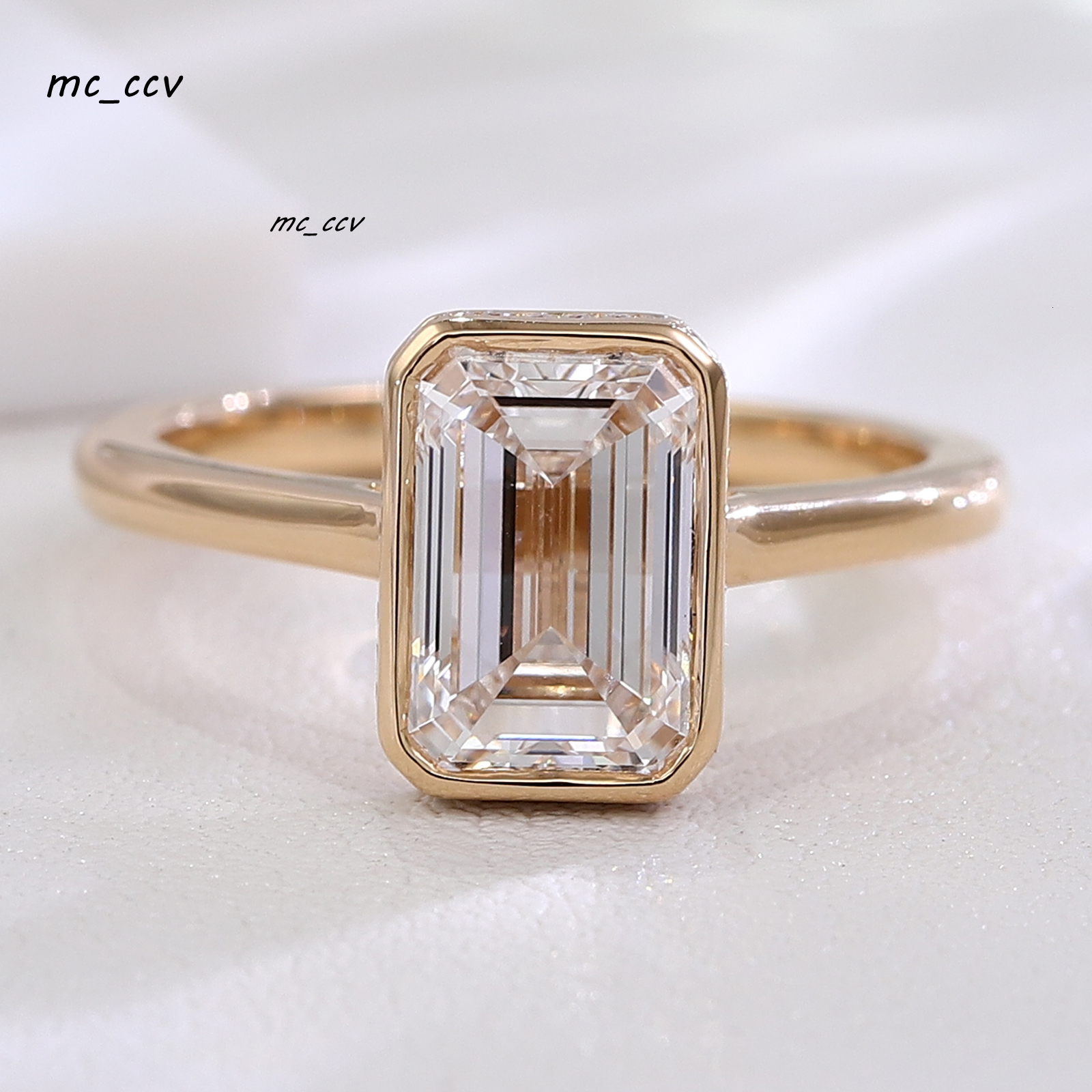 AU750 Solid Gold Ring Single Stone Emerald Cut Lab Created Diamond Wedding Ring Classic Style Fine Jewelry