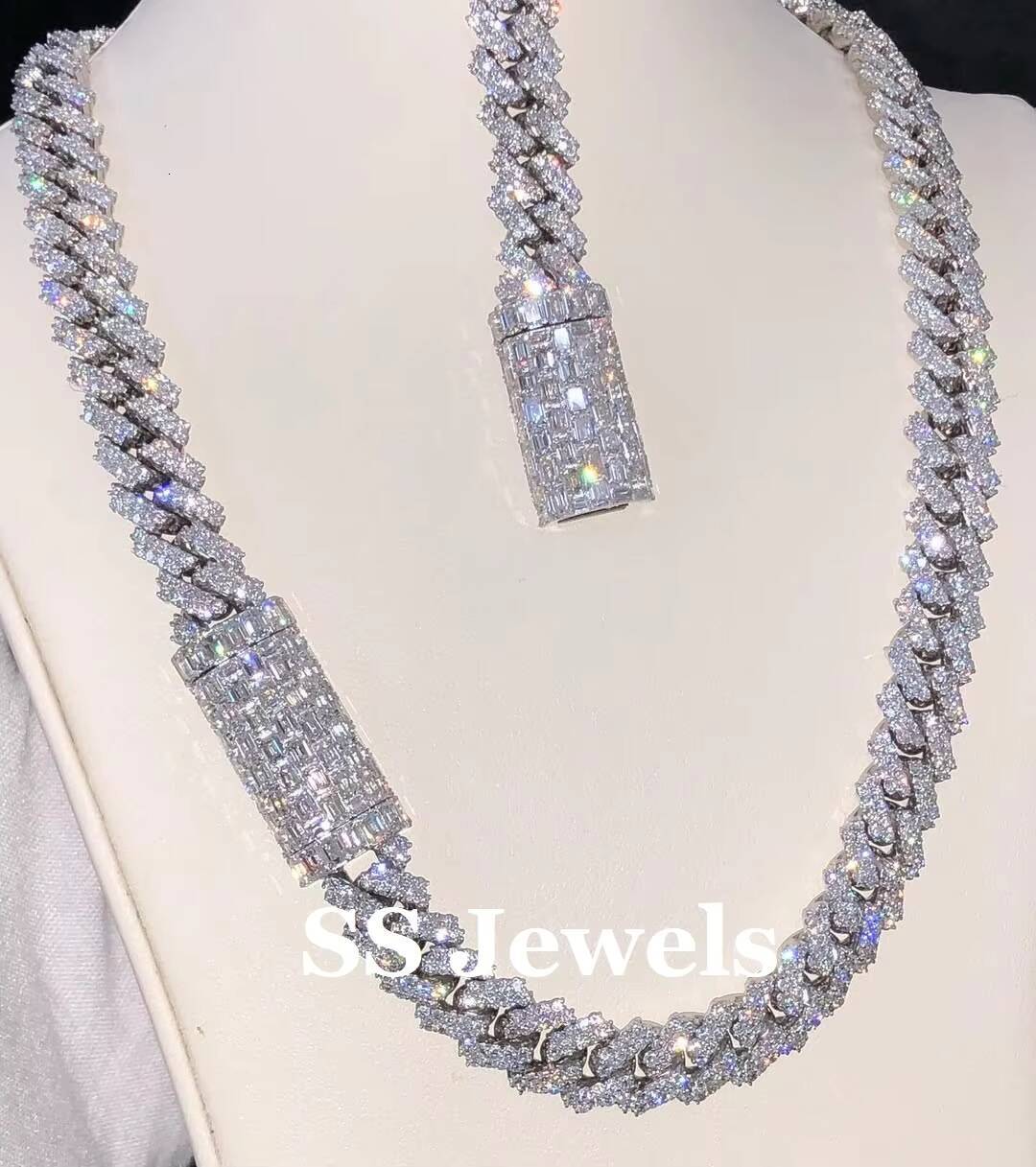 12mm Real VVS1 Moissanite Diamond Cuban Link Chain BustDown Miami Cuban Necklace for Rappers Hip Hop Style