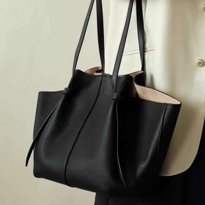 French YUZEFI Women's Single Shoulder 2025 Autumn Winter New Genuine Leather Large Capacity Handbag Wing Tote Underarm Bag