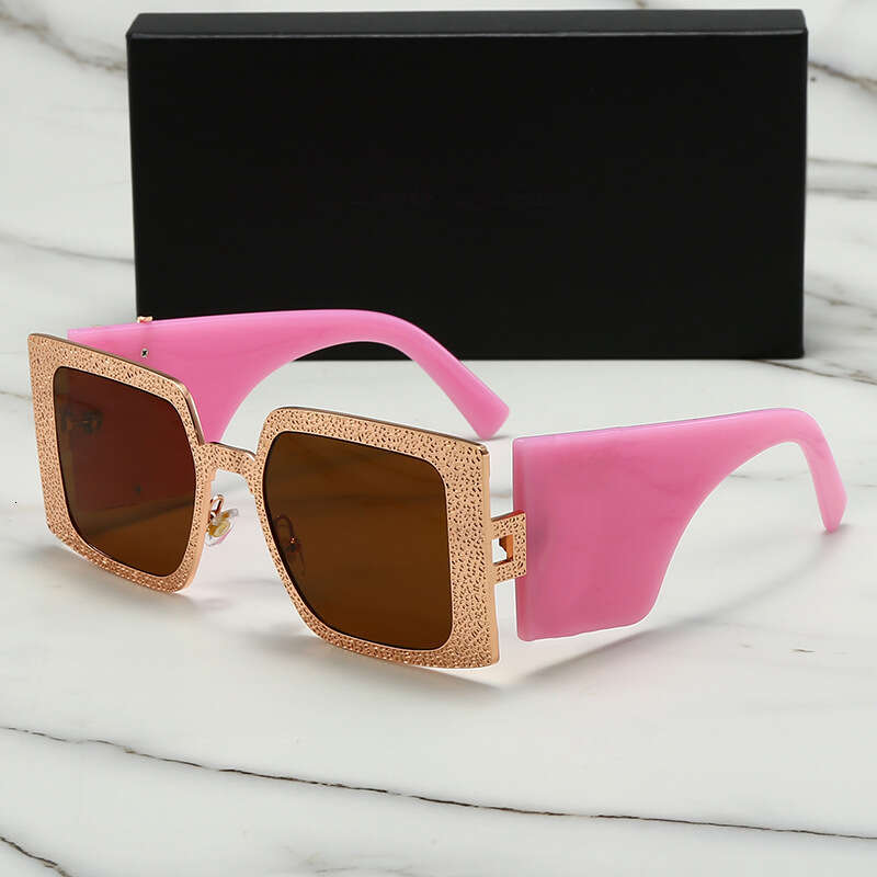 New High-End Metal Texture Frame Wide Leg Fashion Style Square Sunglasses 118 81f