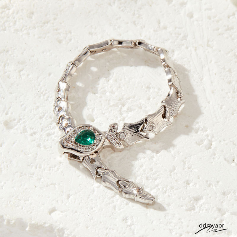 Red/Green Eye Gold Color Snake Bone Joint Buckle Ring Women Personality Party Ddmydec Gift Jewelry Drop 250711 Ddmydec Ddmydec