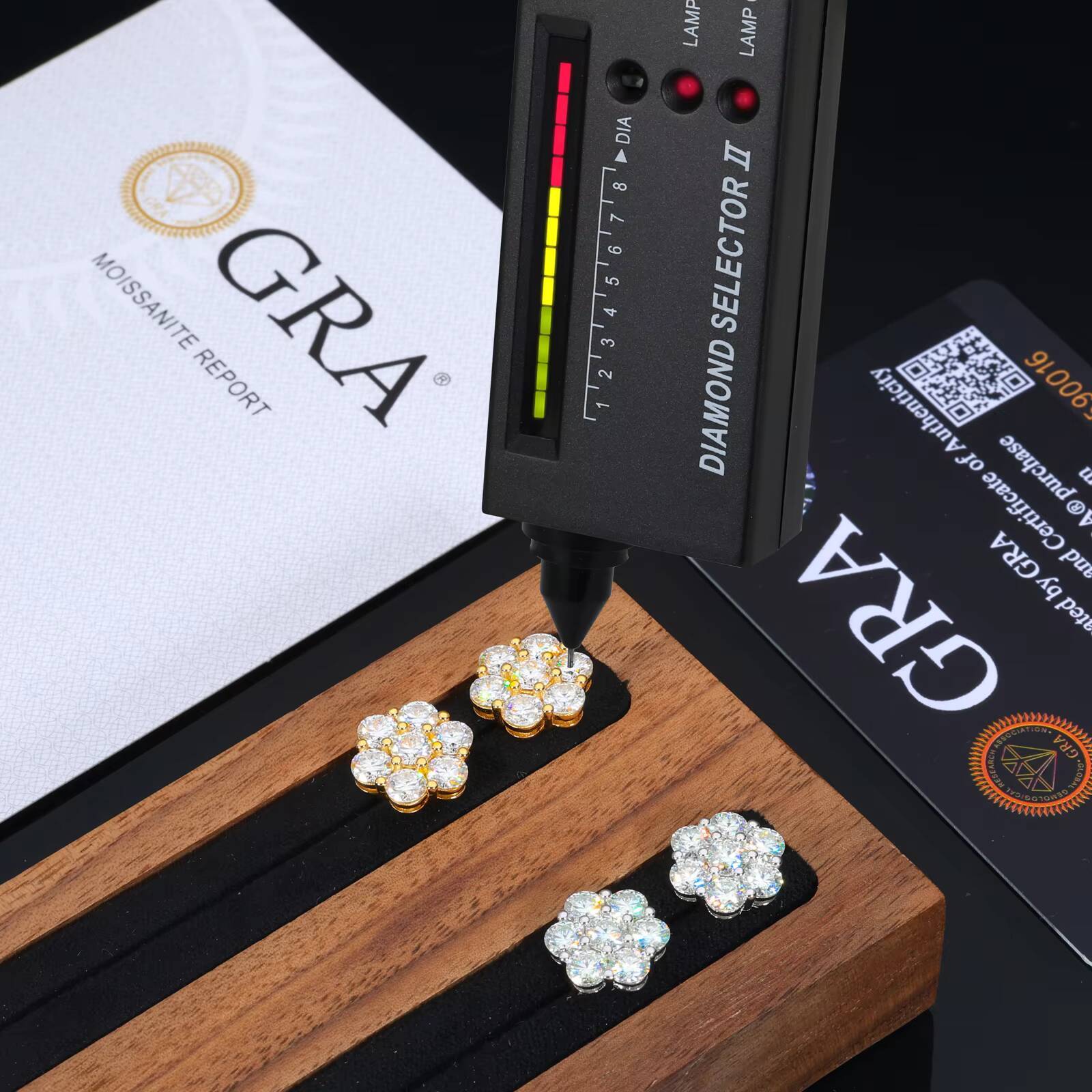 Fashion Style Accessories Jewelry 925 Sterling Silver VVS Moissanite Cluster Flower Shape Stud Earrings for Men Women