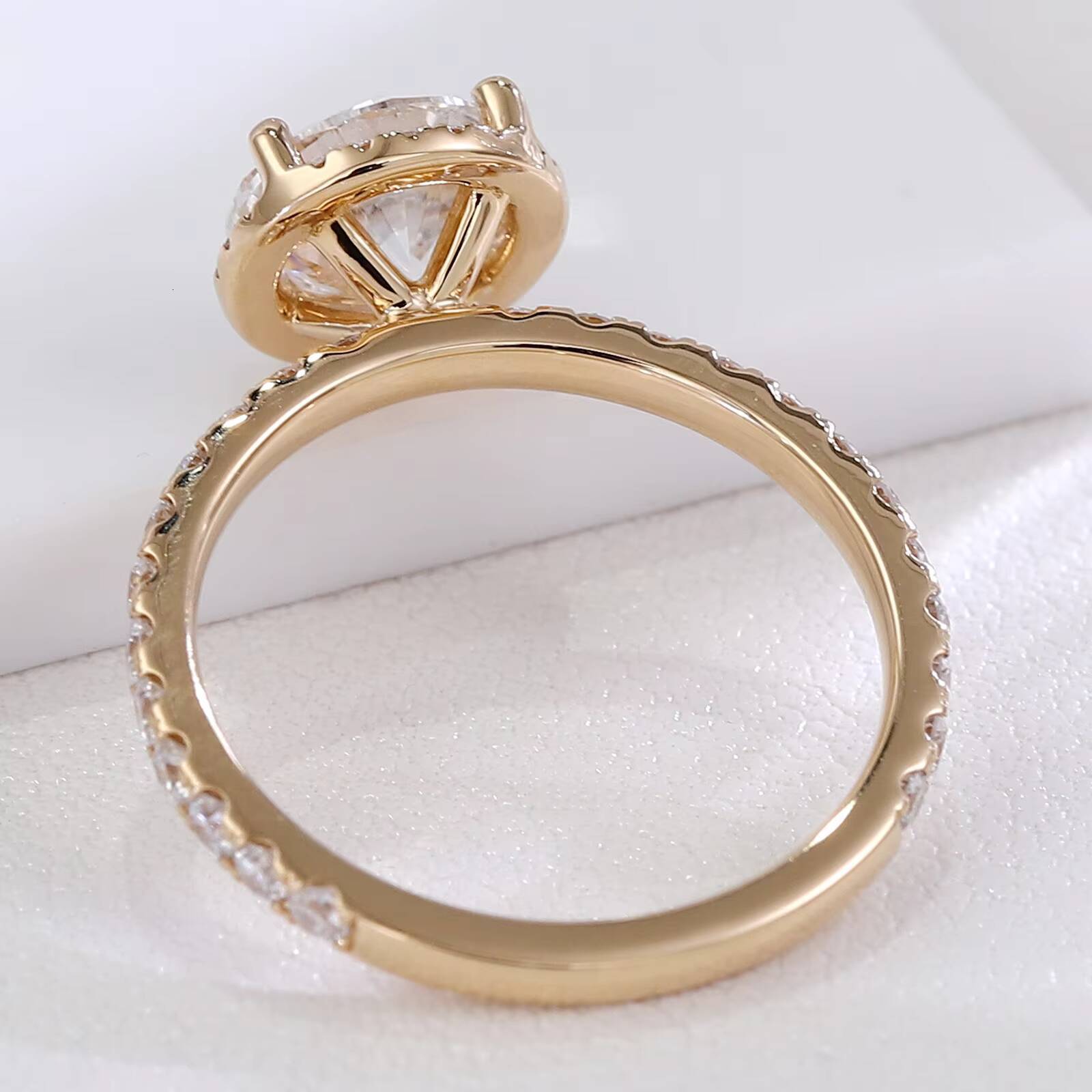 IGI Certificate 2CT Diamond Ring White Lab Grown Round VVS Diamond Ring with 18k Yellow Gold for Wedding