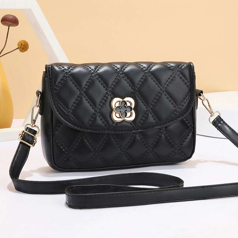 Women's Large Capacity 2025 New Trendy Simple Handbag Versatile Fashion Single Shoulder Crossbody Small Square Bag for Women