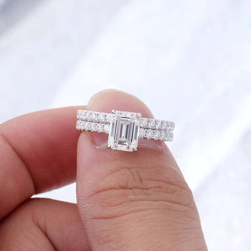 2ct Gold Emerald Cut Moissanite Ring 10k White Gold Promise Ring for Couples Romantic Wedding Rings Couple Set Minimalist Style