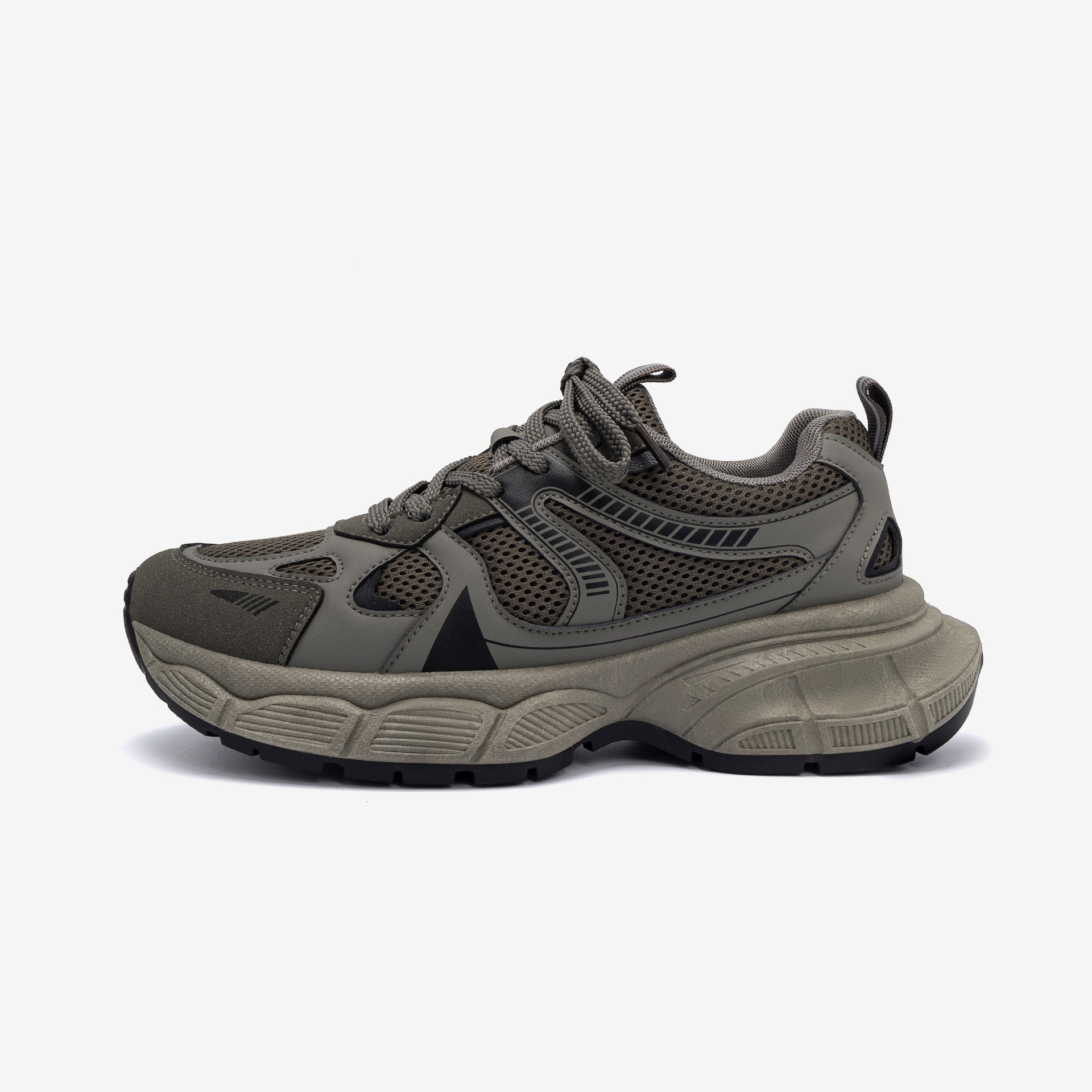 Designer Shoes mens trainers dad shoes Thick Soled casual breathable comfortable sneakers running shoes fashionable