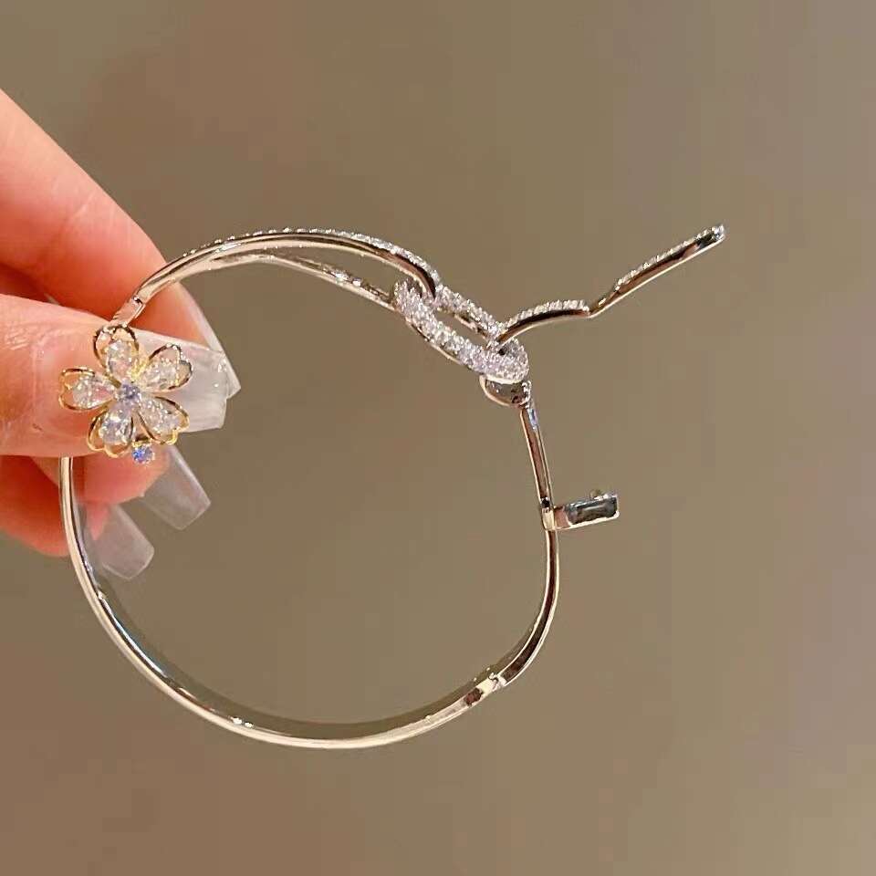 DH collections:Belt Buckle Bracelet for Women, Light Zircon Inlaid, Niche Design, Minimalist Style, Elegant and Exquisite Couple Bracelet, Trendy Ins 