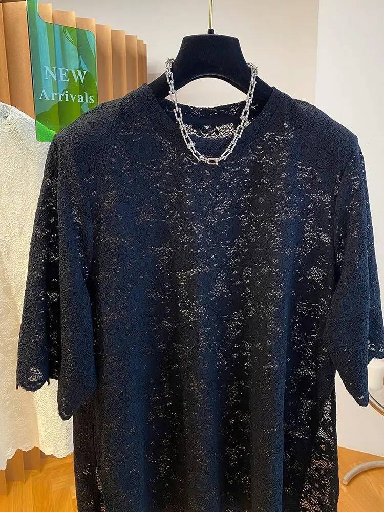 2025 New Women's Lace T-shirt Spring/Summer Solid Color Korean Fashion Elegant Designer Simple design Loose Tank Top