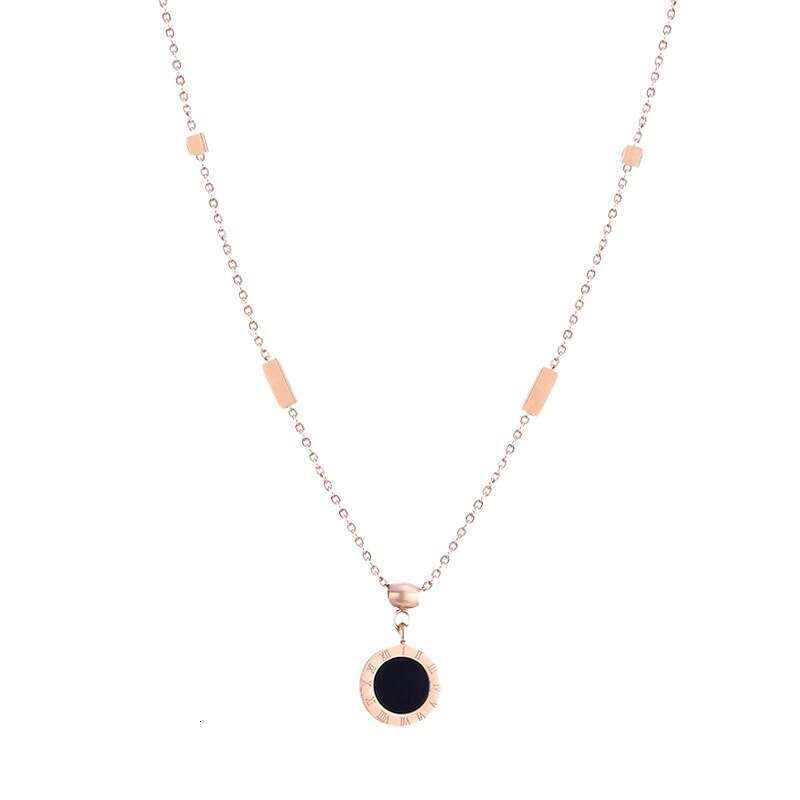 DHcollections Rose Gold Necklace for Women 2025 New High-End Niche Design Light Internet Celebrity Collarbone Chain