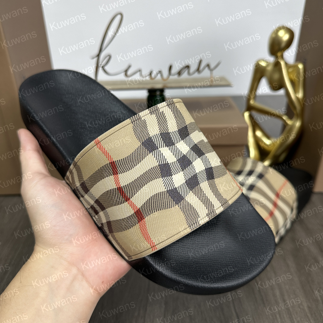 Designer Slipper Sliders Rubber Letter sandals Slippers Men slide Beach Flat Slide Women Luminous Alphabet Slipper Multicolor Couples Slides Wate
