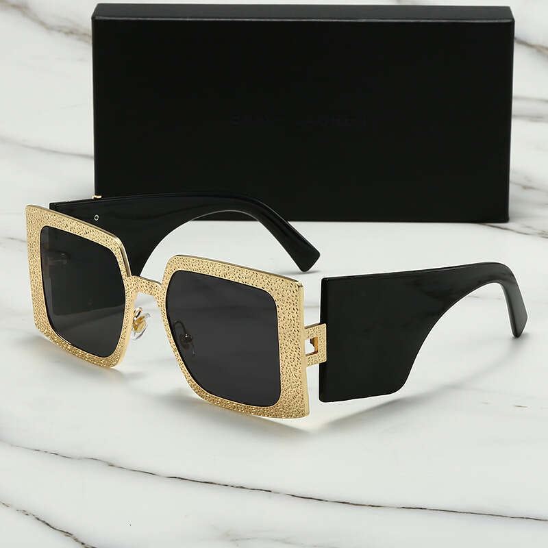 New High-End Metal Texture Frame Wide Leg Fashion Style Square Sunglasses 118 81f