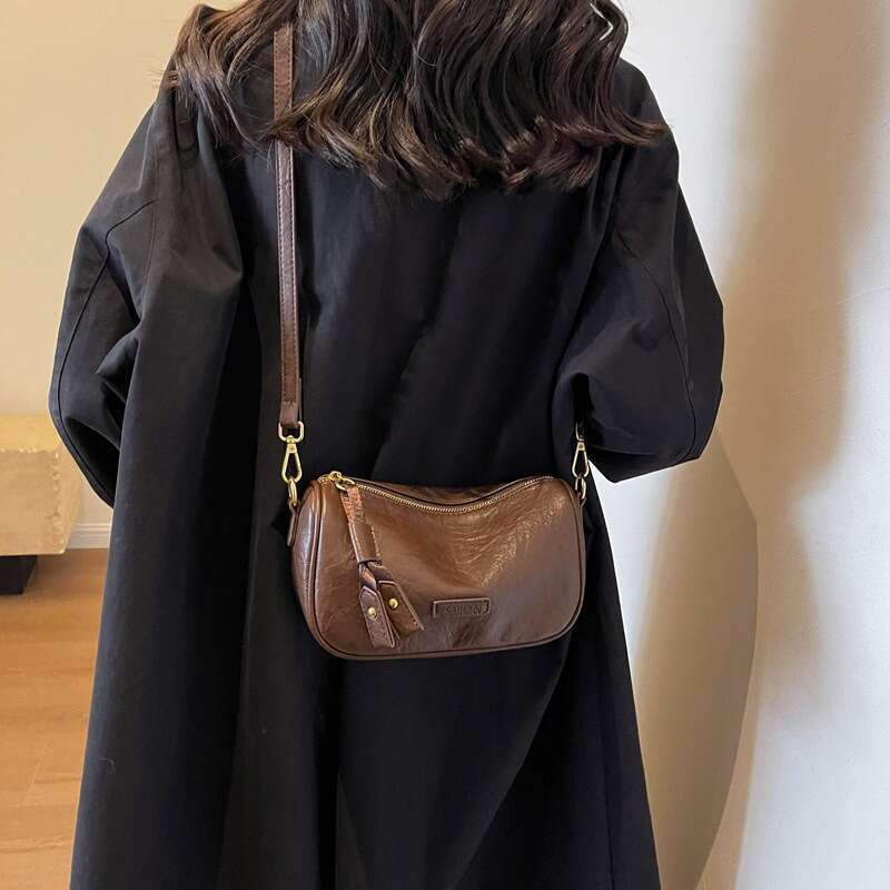 This Year's Trendy Small Bags for Women Spring Versatile 2024 New Fashion Wide Strap Shoulder Crossbody Pillow Bag