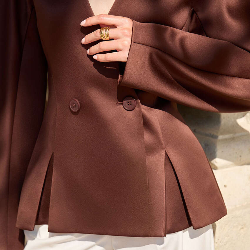 Autumn Winter New V-Neck Waist-Cinching Shirt Women With Design Sense, Elegant Fashion Satin Blouse For Commuting B3