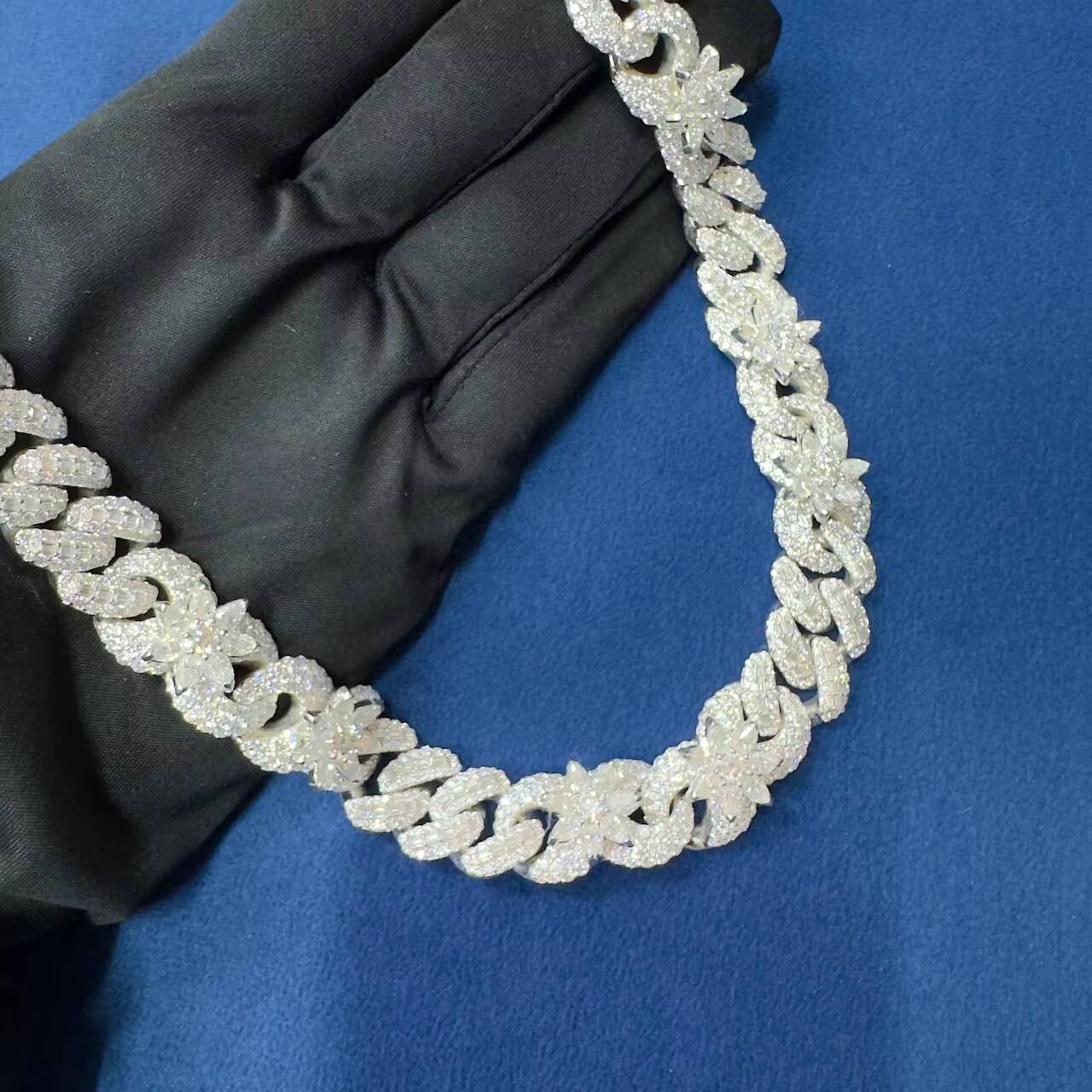 Hot Sale Iced Out Moissanite Diamond Cuban Chain Necklace for Daily or Party Wear Available at Factory Price from India