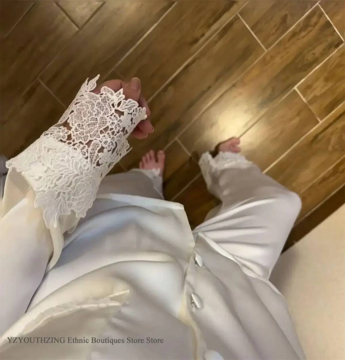 2025 Women's New Pajamas White Satin Lace Bordered Bridal Wedding Pajamas Home Clothes Loose design Long Sleeve Pants Designer Set Home Clothes