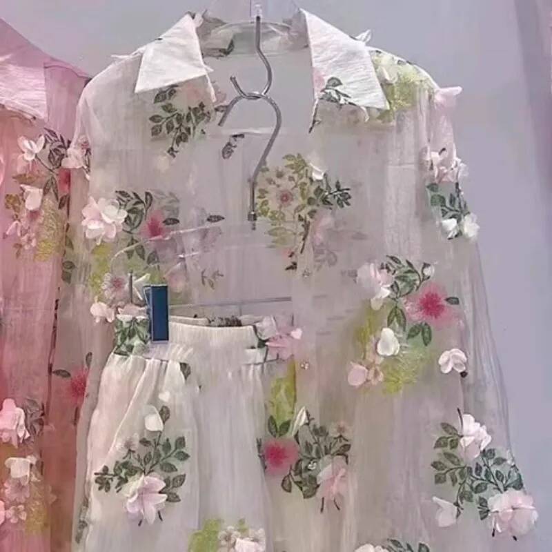 2025 Spring New Perspective design Women's D-Flower Embroidered Chiffon Shirt Flower Mesh Shirt Mesh Cardigan Top Gauze Shorts Designer Set