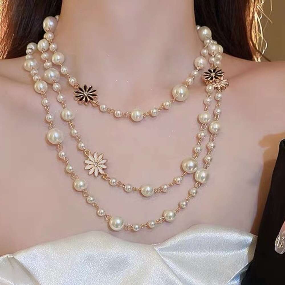 DHcollections Women's Fashion OL Style Beaded Necklaces for 2025 Spring