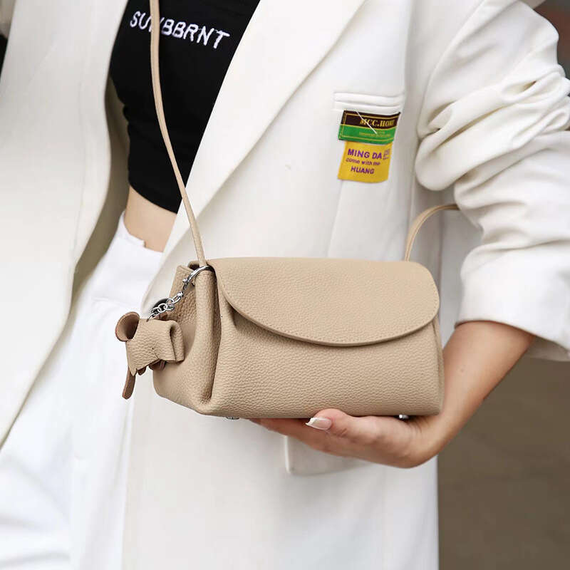 New Korean Style Women's Cowhide Crossbody Bag, Fashionable Versatile Niche High-end Genuine Leather Cloud Bag