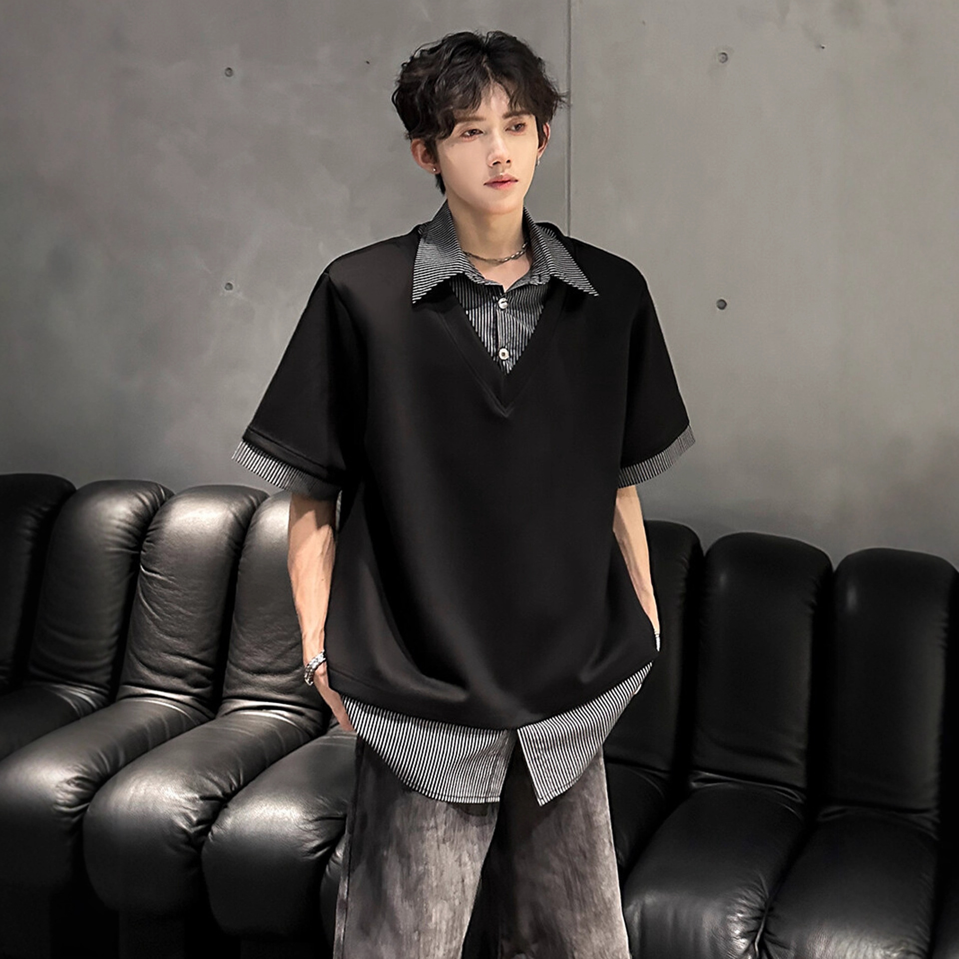 2025 Fake Two-piece Shoulder Pad Short Sleeved Men's Summer Collar T-shirt Niche Design High Street Five Quarter Sleeve Designer T-shirt