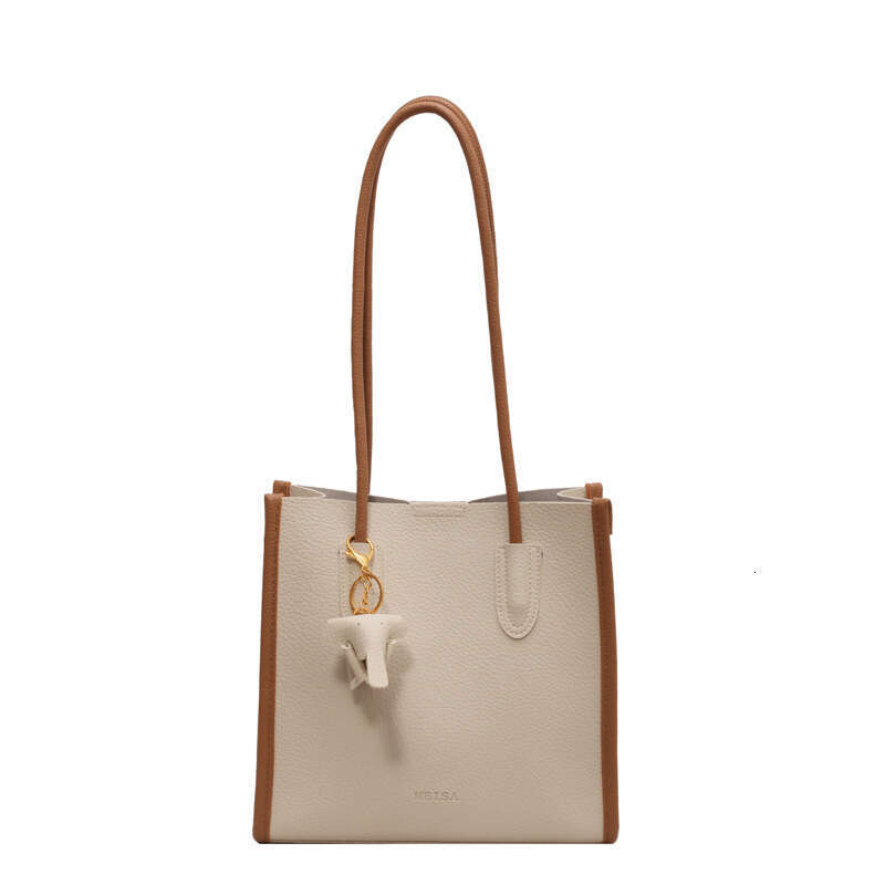 Large Capacity for Women 2023 New Simple Versatile Shoulder Trendy Textured Bucket Commuter Tote Bag