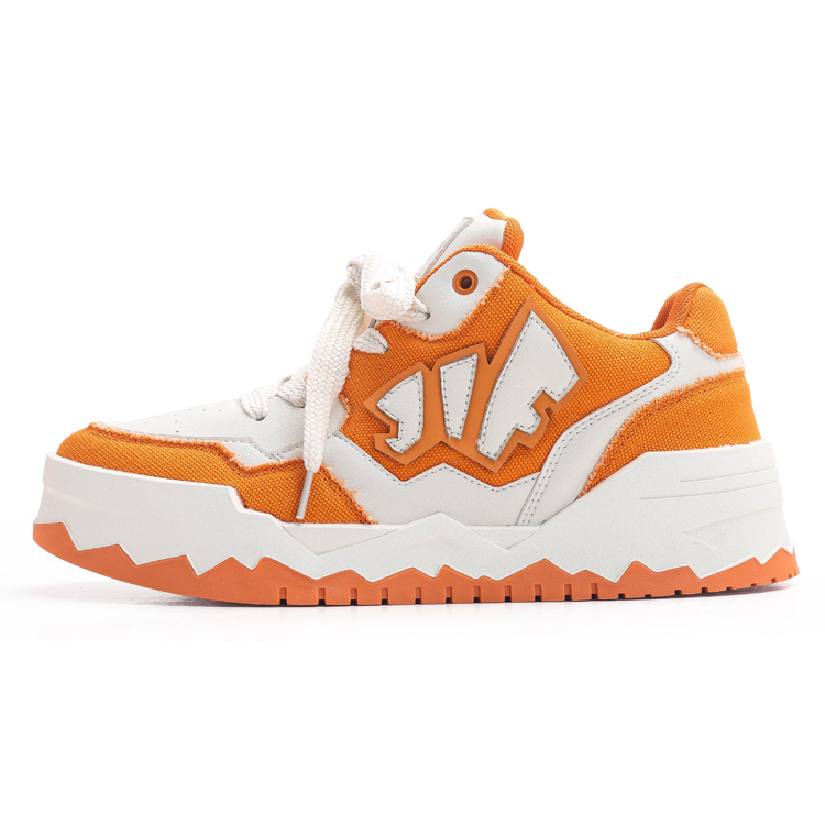Ins board shoes, bread shoes, men's new comfortable and versatile retro trend thick soled casual sports shoes, designer couple's style