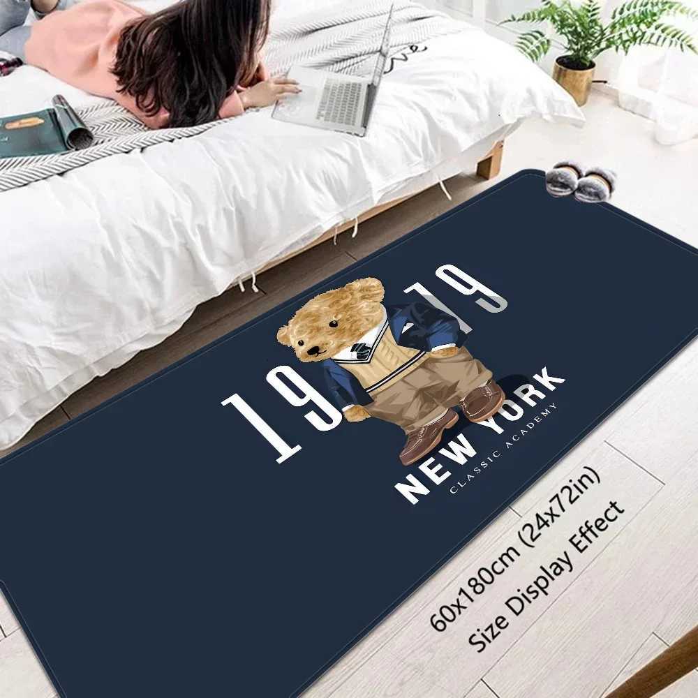 Luxurious PPolo Teddy Bear Bathroom Mat Antislip Absorb Water Long Strip Cushion Bedroon Mat Welcome Doormat Y250906asw