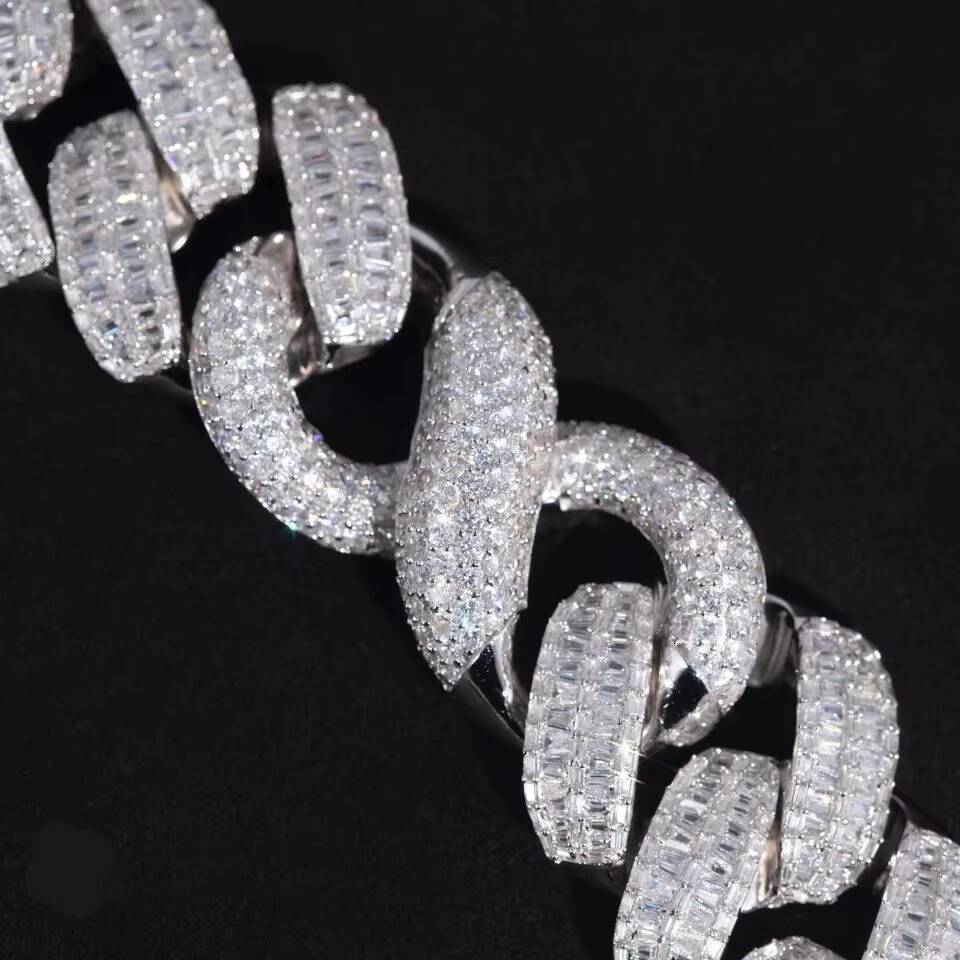 Fine Jewelry Custom Big Guy 28mm 925 Sterling Silver Bagutte VVS Moissanite Diamond Cuban Link Chain Necklace With Letter