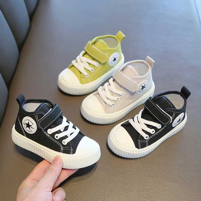 Childrens canvas high top 2025 Spring and Autumn new sle boys casual anti slip girls board shoes soft sole baby C260130