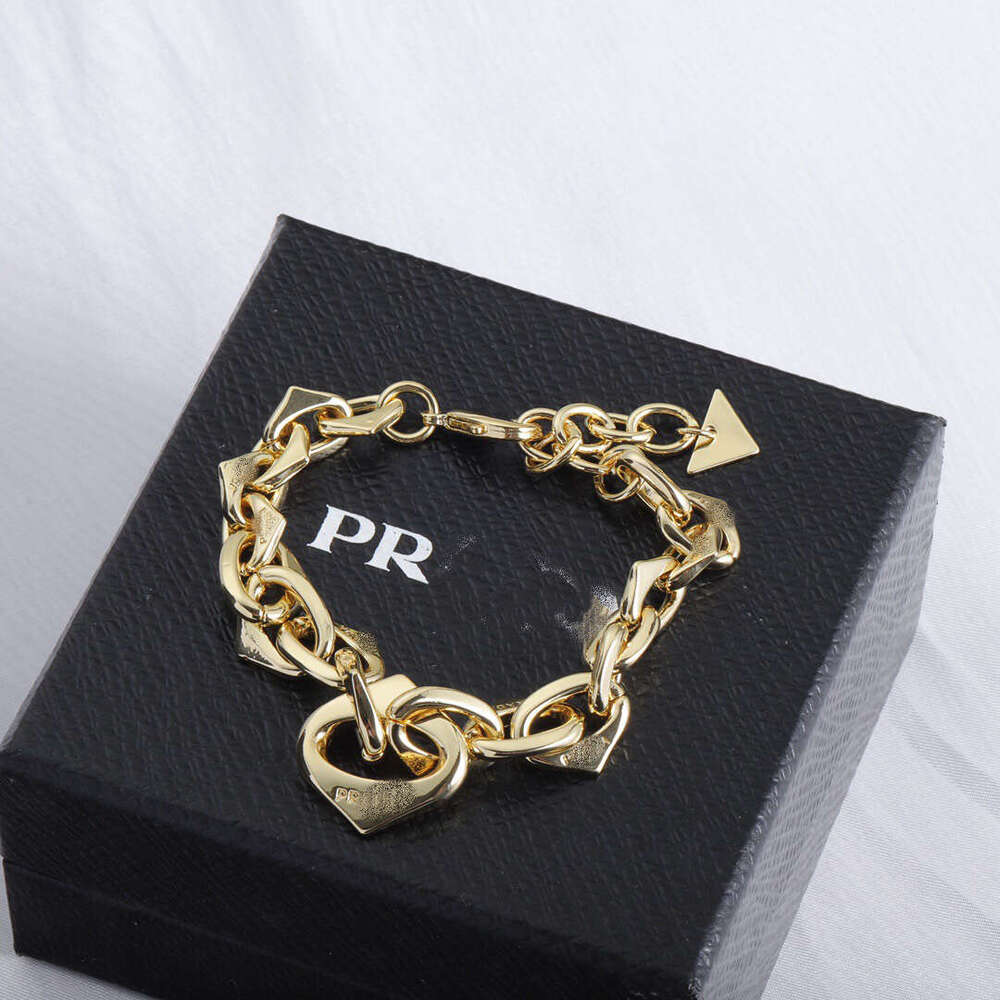 DH collections New Letter High Version Fashion Versatile High-end Feel Hand Necklace Set Jewelry