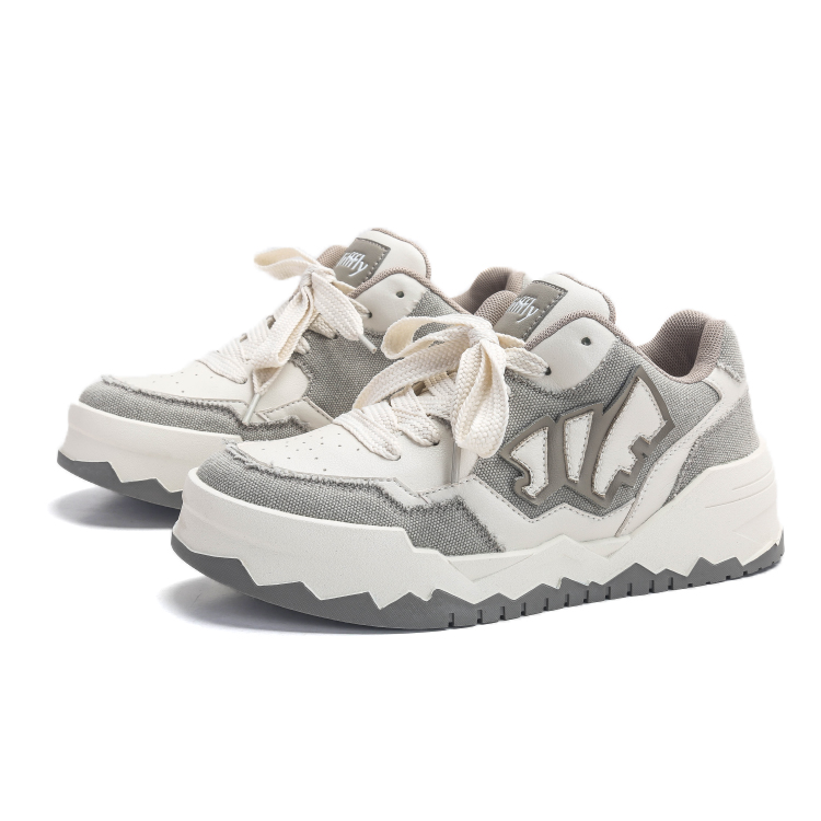 Bread shoes men 2025 autumn and winter new trend fashionable versatile couple board shoes casual shoes retro shoes women