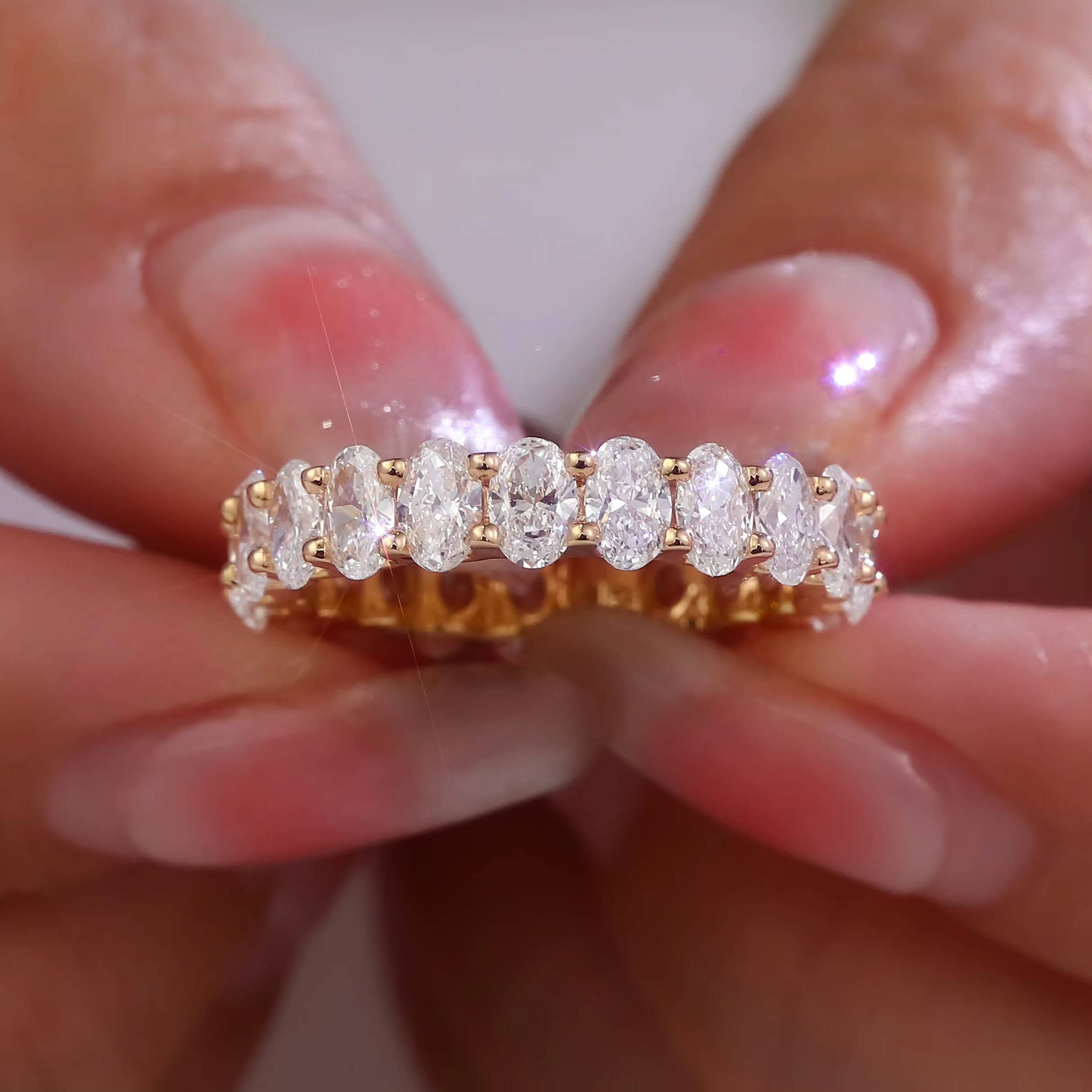 Luxury Synthetic Diamond Engagement Wedding Ring Oval Cut VS Diamond 18k Yellow Gold Ring Jewelry for Women