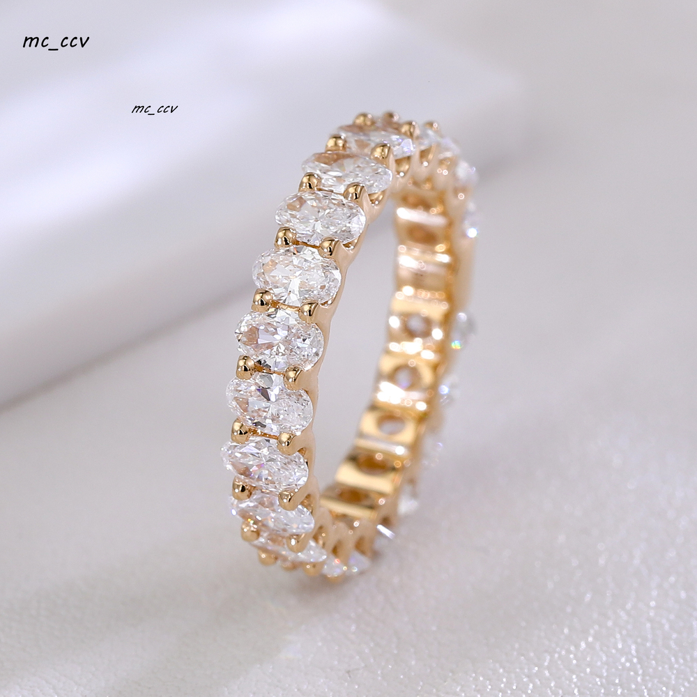 Luxury Synthetic Diamond Engagement Wedding Ring Oval Cut VS Diamond 18k Yellow Gold Ring Jewelry for Women